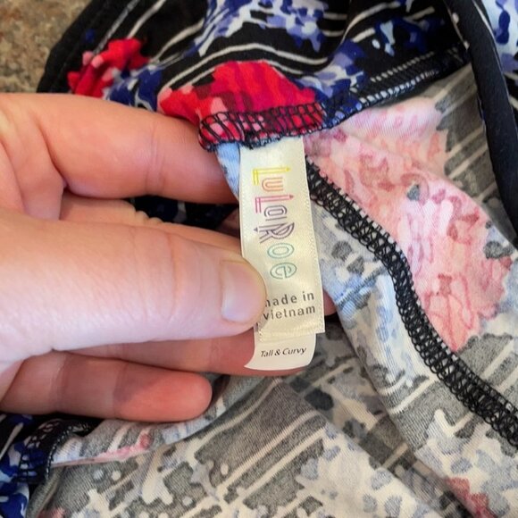 TC NWOT LuLaRoe Leggings B03 5132 - Picture 3 of 3